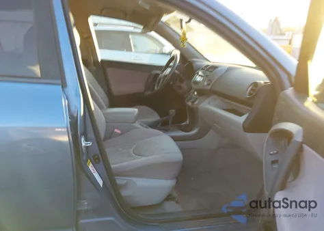 2008 Toyota Rav4 z USA, uszkodzony, nr VIN JTMBD33VX85126788